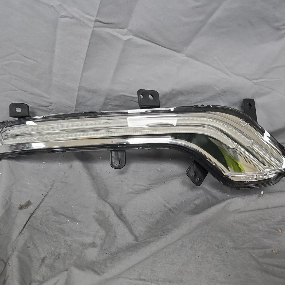 Car LED Tail Light Assembly with Curved Clear Lens 
