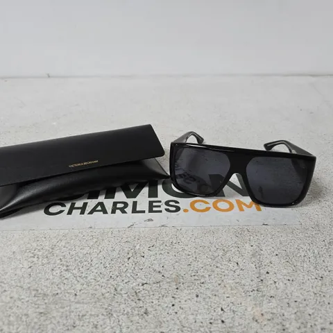 VICTORIA BECKHAM BLACK SUNGLASSES