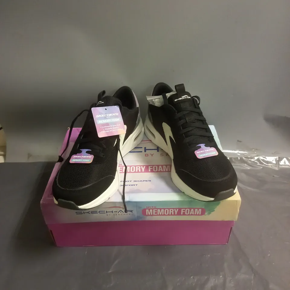 SKECH-AIR BY SKECHERS MEMORY FOAM TRAINERS BLACK SIZE 6.5