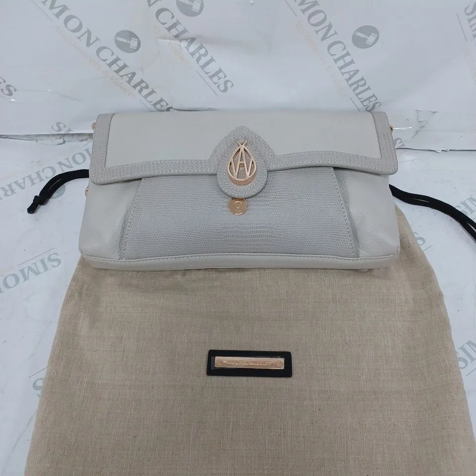 AMANDA WAKELEY LEATHER HANDBAG