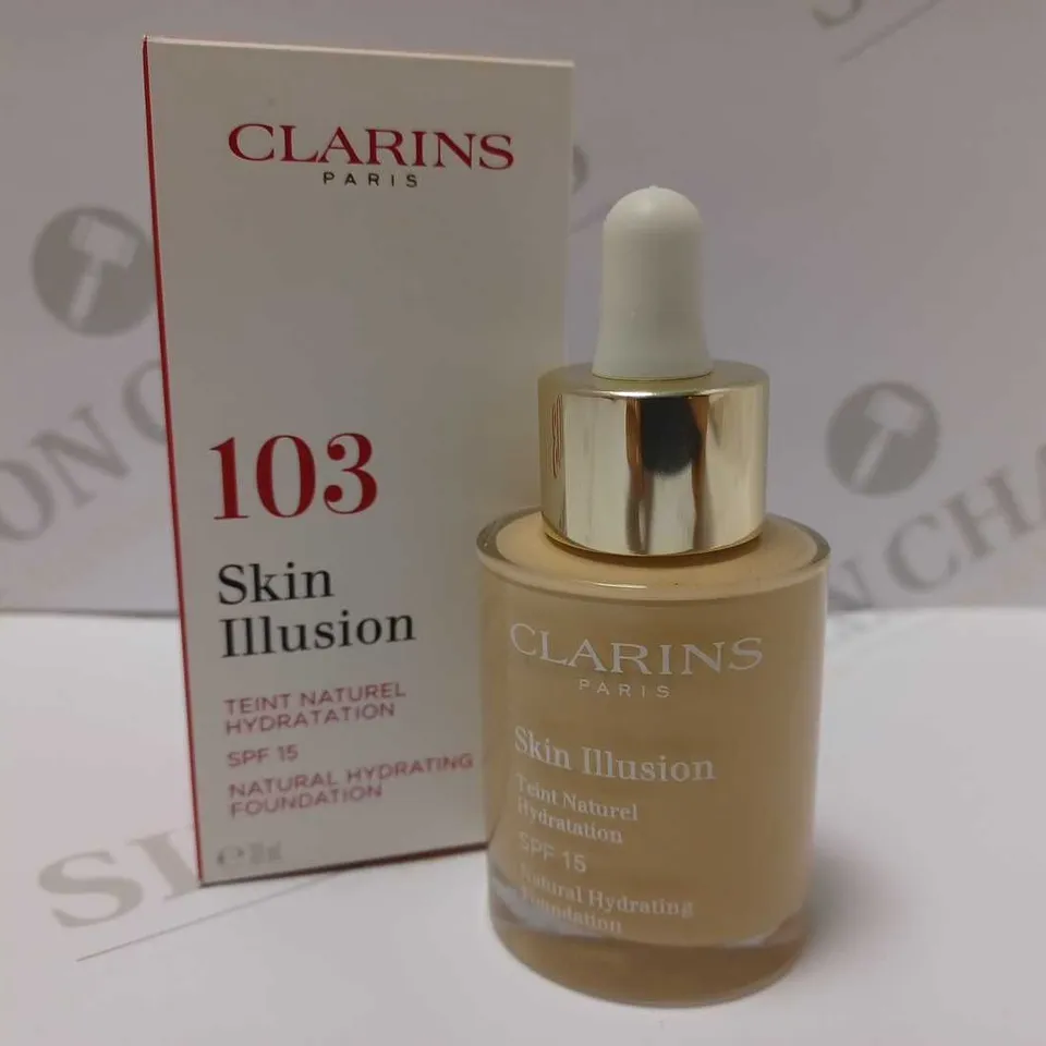 CLARINS SKIN ILLUSION NATURAL HYDRATING FOUNDATION SPF15 30ML - #103 IVORY 