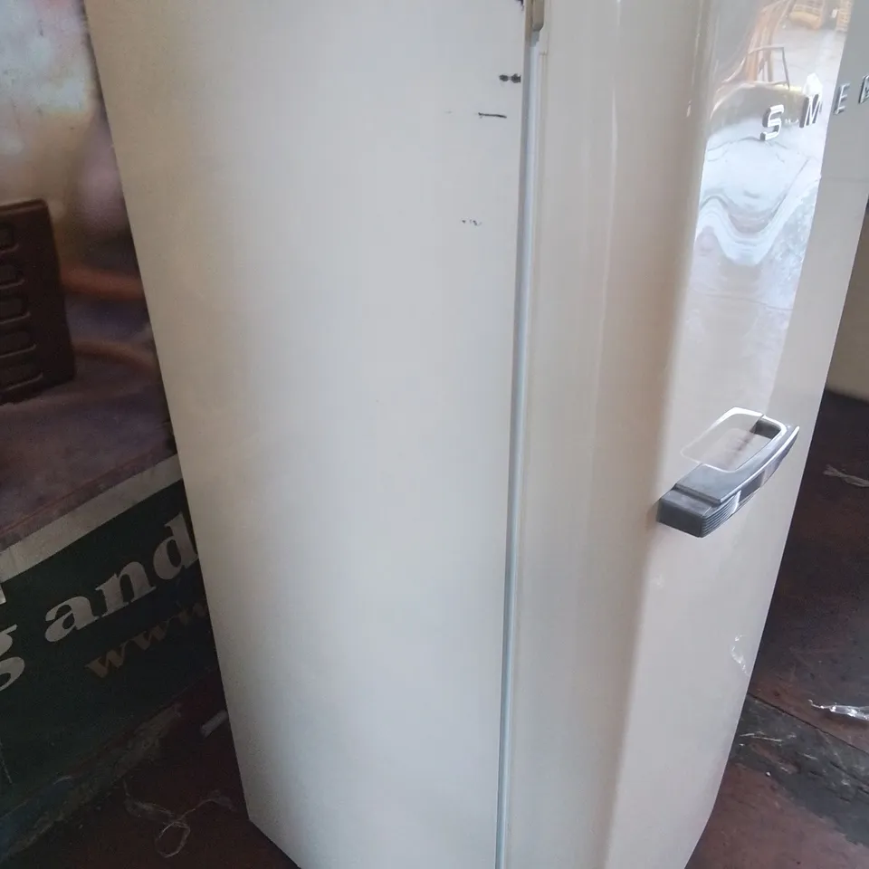 SMEG FREESTANDING REFRIGERATOR IN CREAM - FAB28RCR5