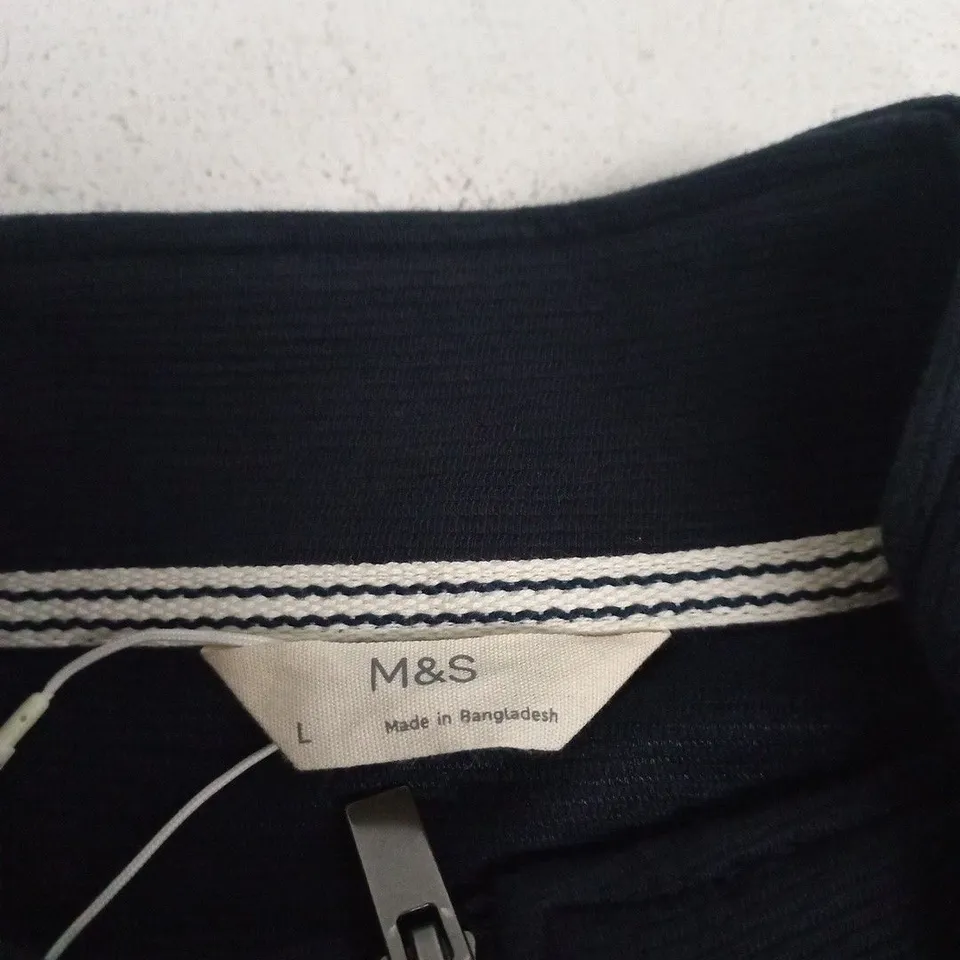 M&S MEN’S NAVY ZIP-UP JACKET, SIZE L (41-43IN CHEST) – £30