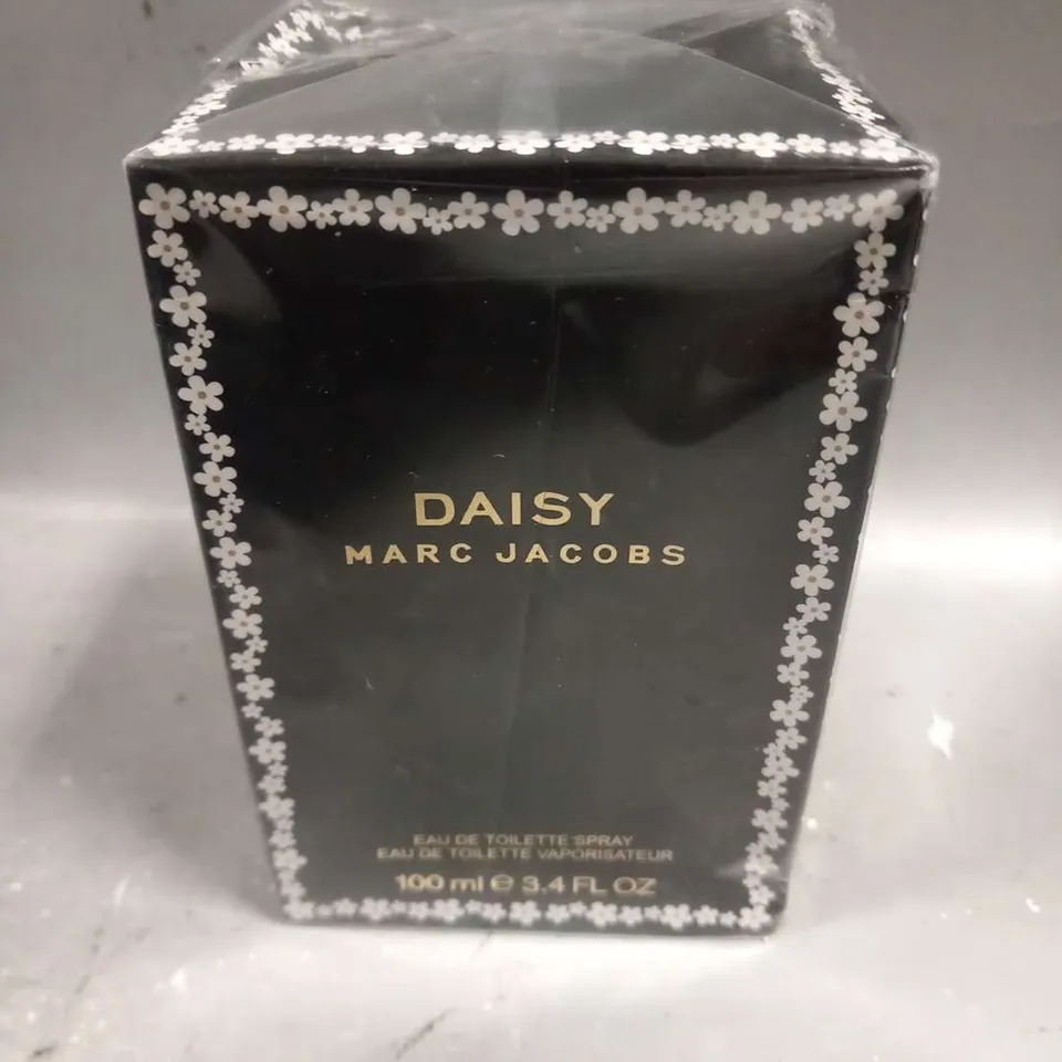 BOXED AND SEALED MARC JACOBS "DAISY" EAU DE TOILETTE, 100ML