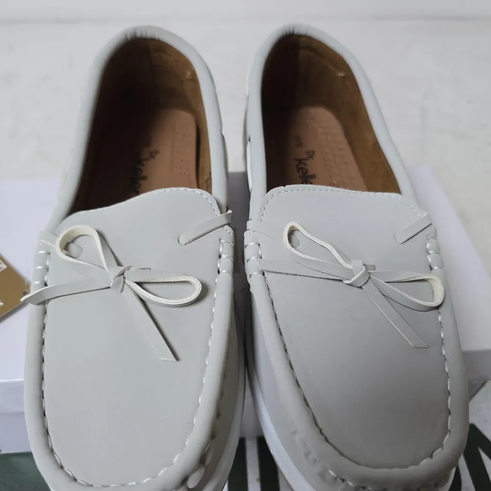 BOXED DR KELLER LADIES COMFORT CASUAL SHOES, GREY - SIZE 3 