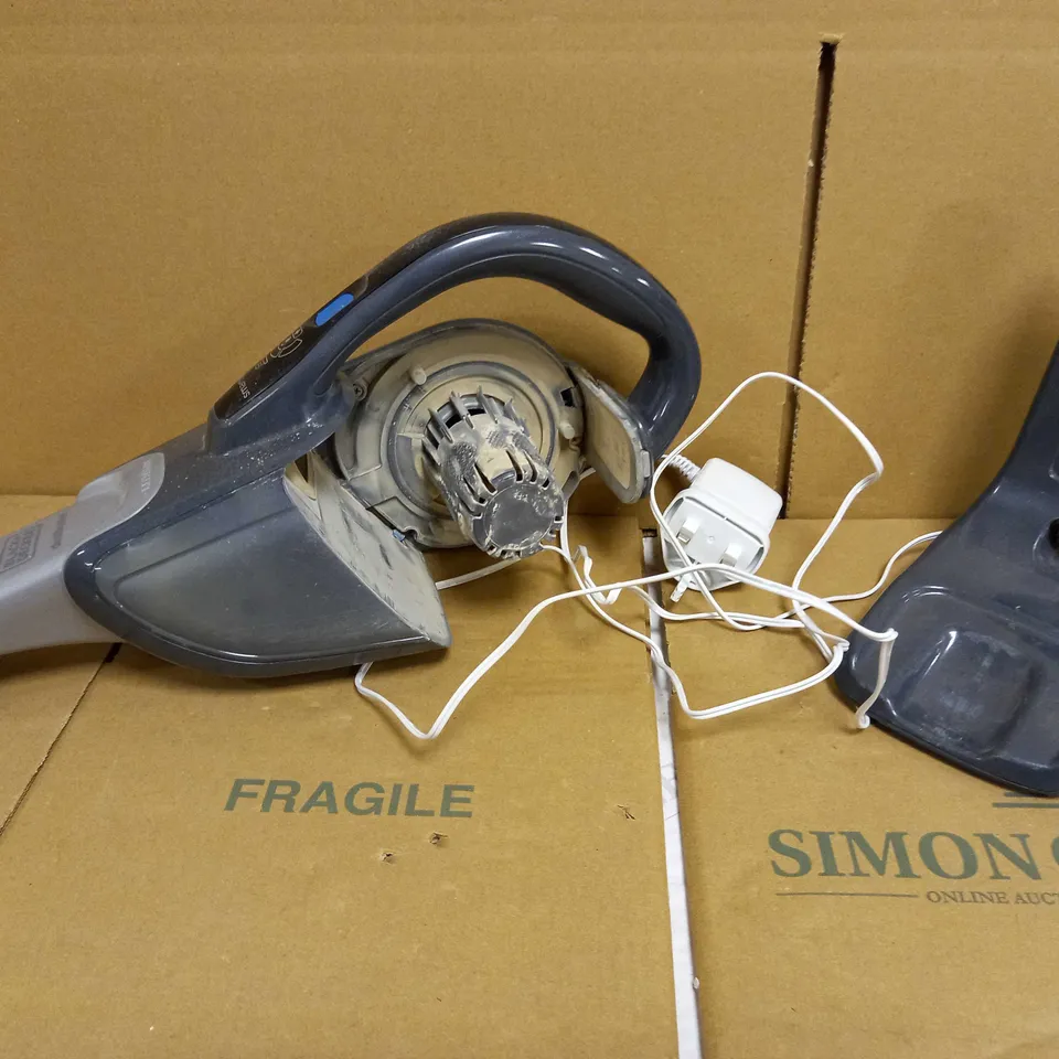 BLACK + DECKER SMARTTECH DUSTBUSTER 