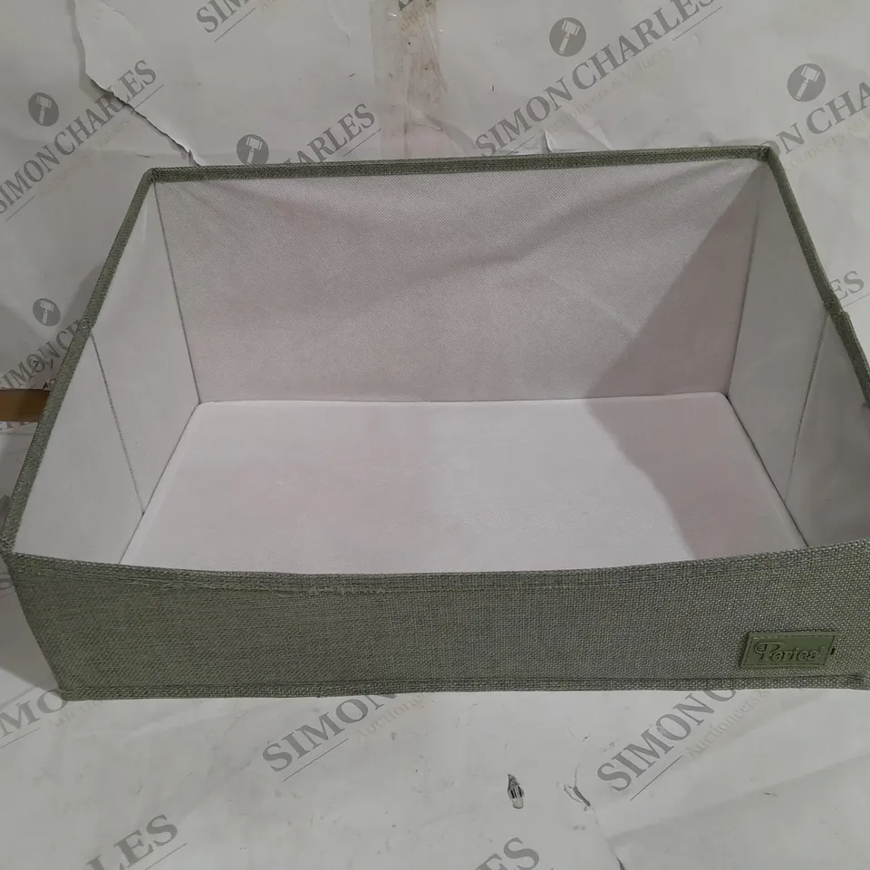 BOXED OPEN STORAGE BOXES 