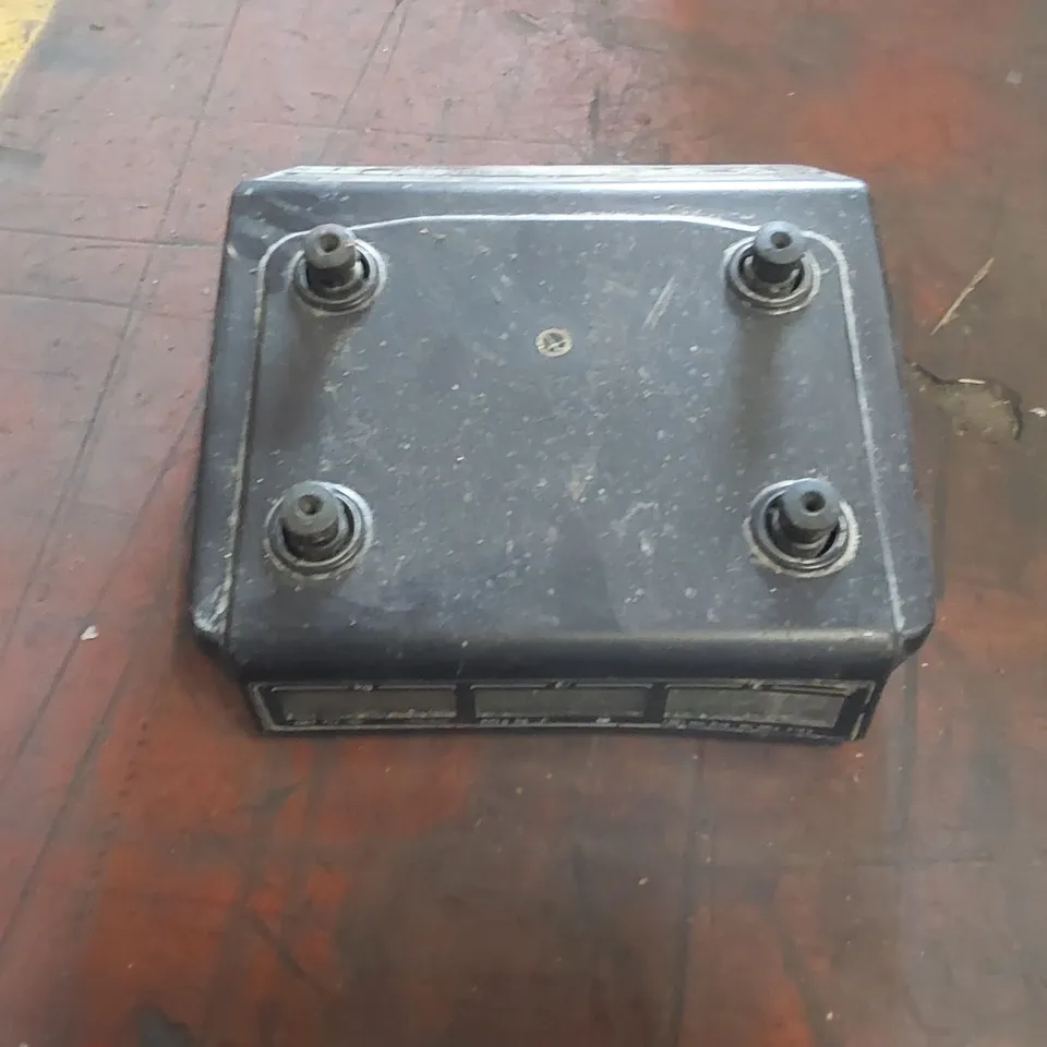 AVERY BERKEL DIGITAL SCALE