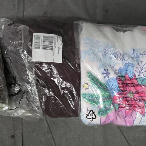 APPROXIMATELY 25 ASSORTED CLOTHING AND FASHION PRODUCTS IN VARIOUS STYLES AND SIZES - COLLECTION ONLY