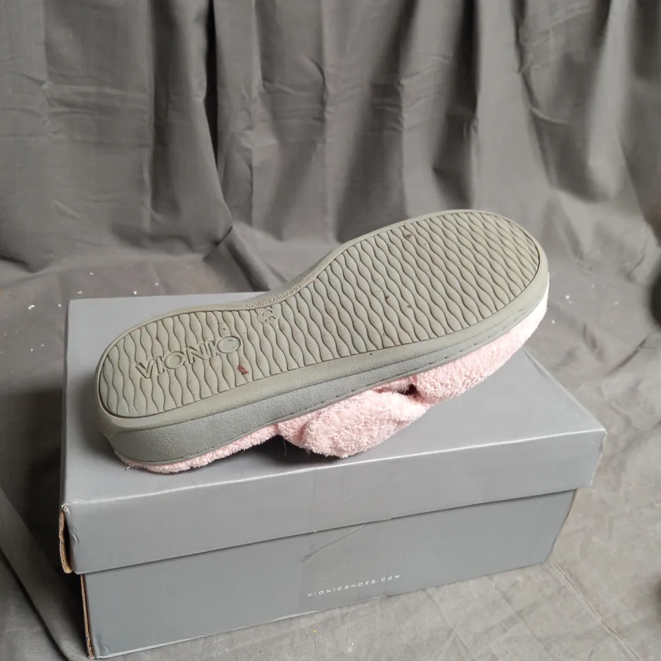 VIONIC BOXED PINK SLIPPERS SIZE 5