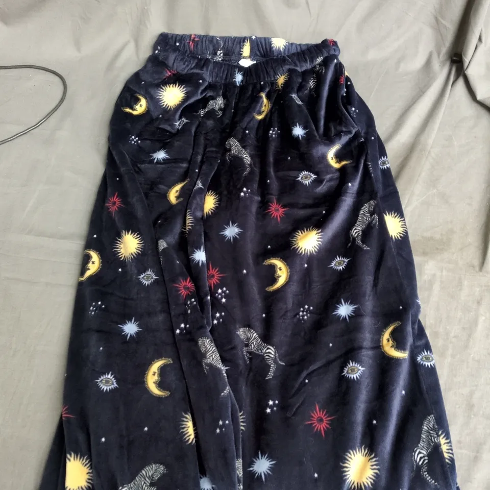 CHELSEA PEERS NAVY CELESTIAL PRINT ZIP HOODIE AND PANTS  – UK 10 (SMALL)