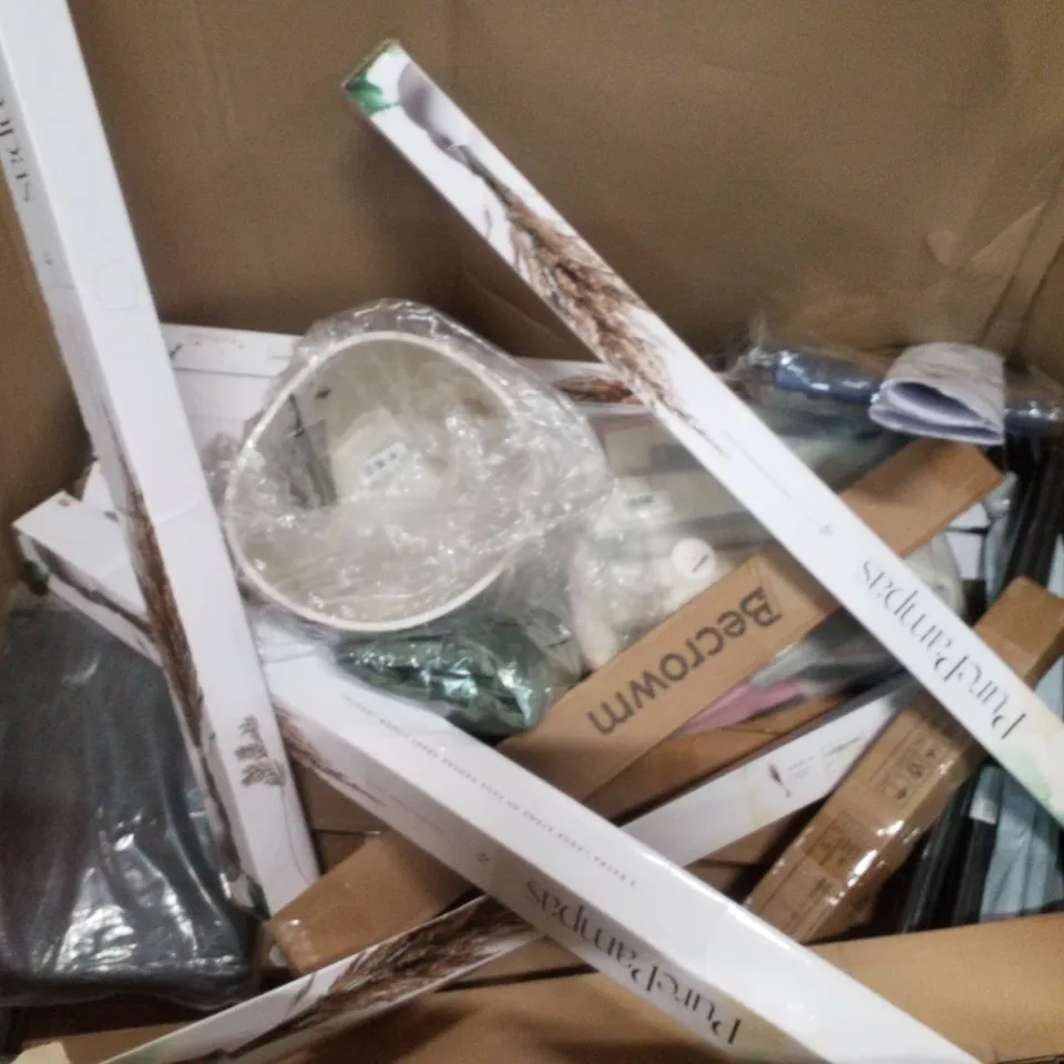 PALLET OF ASSORTED HOUSEHOLD GOODS AND PRODUCTS TO INCLUDE;FOLDABLE BED RAIL,RETRACTABLE GATE,PLANT POT