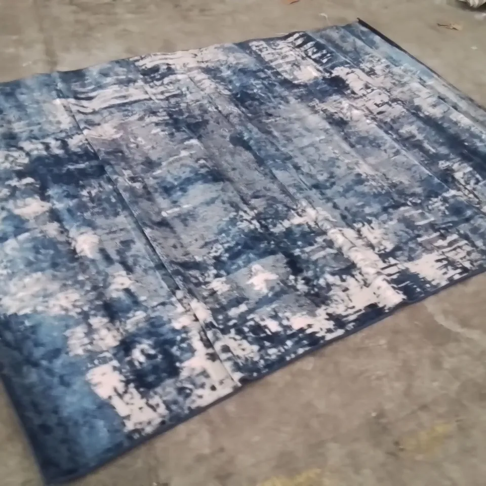 QUALITY DESIGNER AREA RUG - APPROXIMATELY 280X200CM