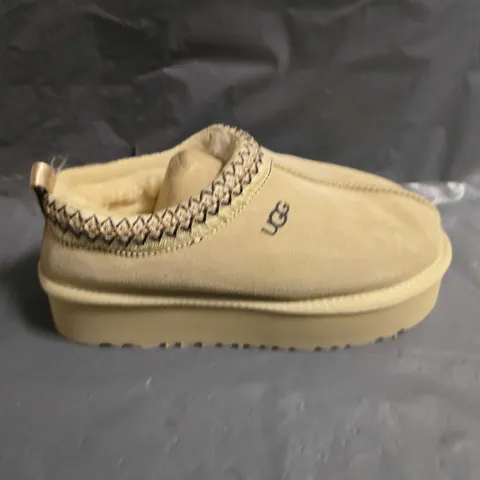 PAIR OF UGG TAZZ PLATFORM MULES - UK SIZE UNSPECIFIED