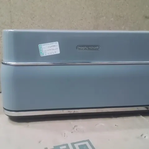 BOXED MORPHY RICHARDS SIGNATURE OPULENT 4 SLICE TOASTER 245705
