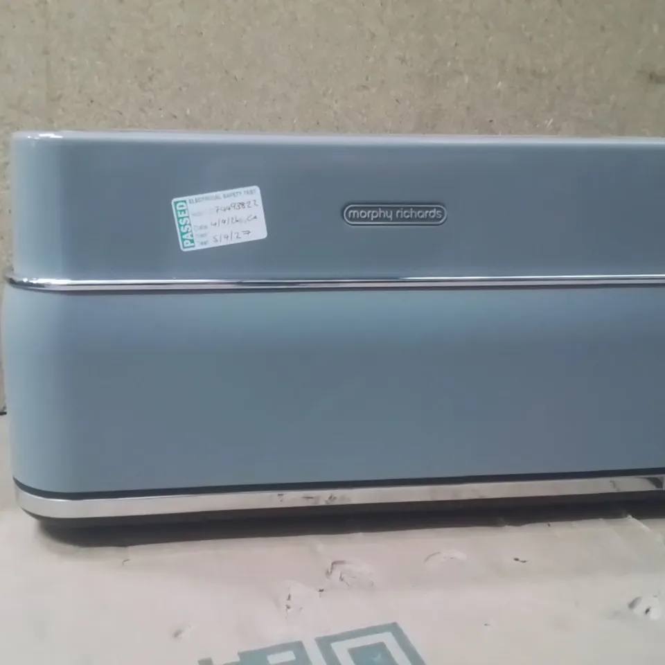 BOXED MORPHY RICHARDS SIGNATURE OPULENT 4 SLICE TOASTER 245705
