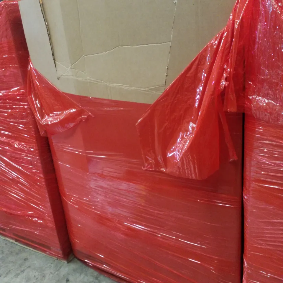 PALLET CONTAINING ASSORTED PRODUCTS INCLUDING BIKE RACK, ROLLER BLIND, LAVA LAMP & DOLL HOUSE