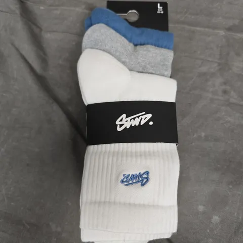 STWD 3 PAIRS OF UNISEX CREW SOCKS – WHITE WITH BLUE/GREY ACCENTS, EU 43-46