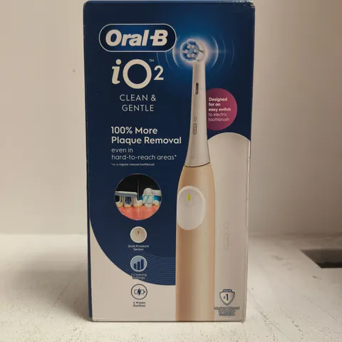 ORAL-B IO2 ELECTRIC TOOTHBRUSH – BOXED