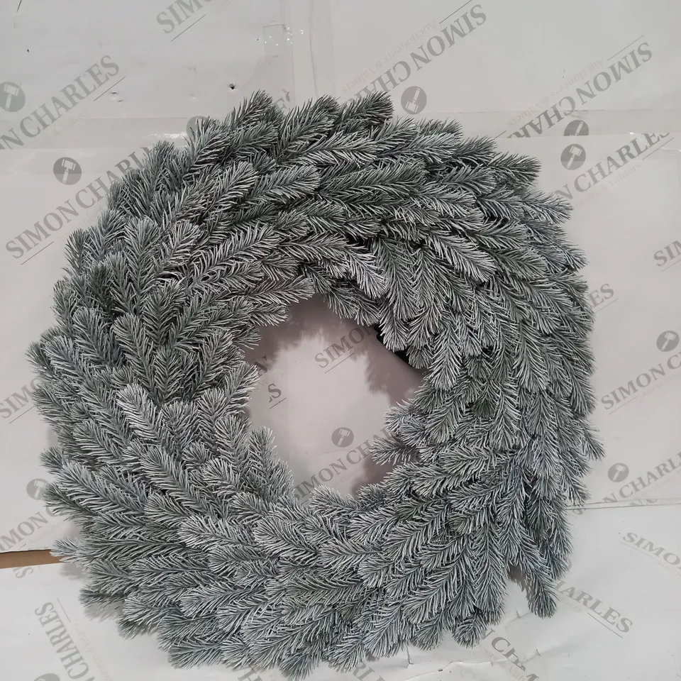 GARDEN REFLECTIONS OUTDOOR FROSTED LED WREATH