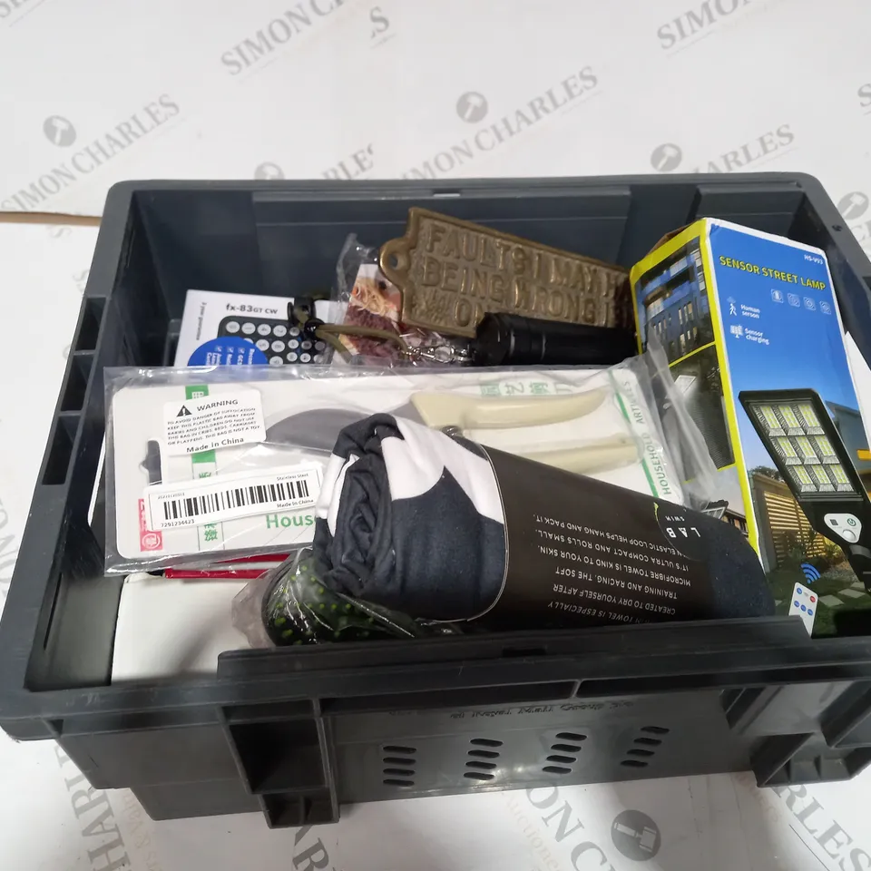 BOX OF ITEMS TO INCLUDE KNIFE SET, PLIERS, SCISSORS ETC