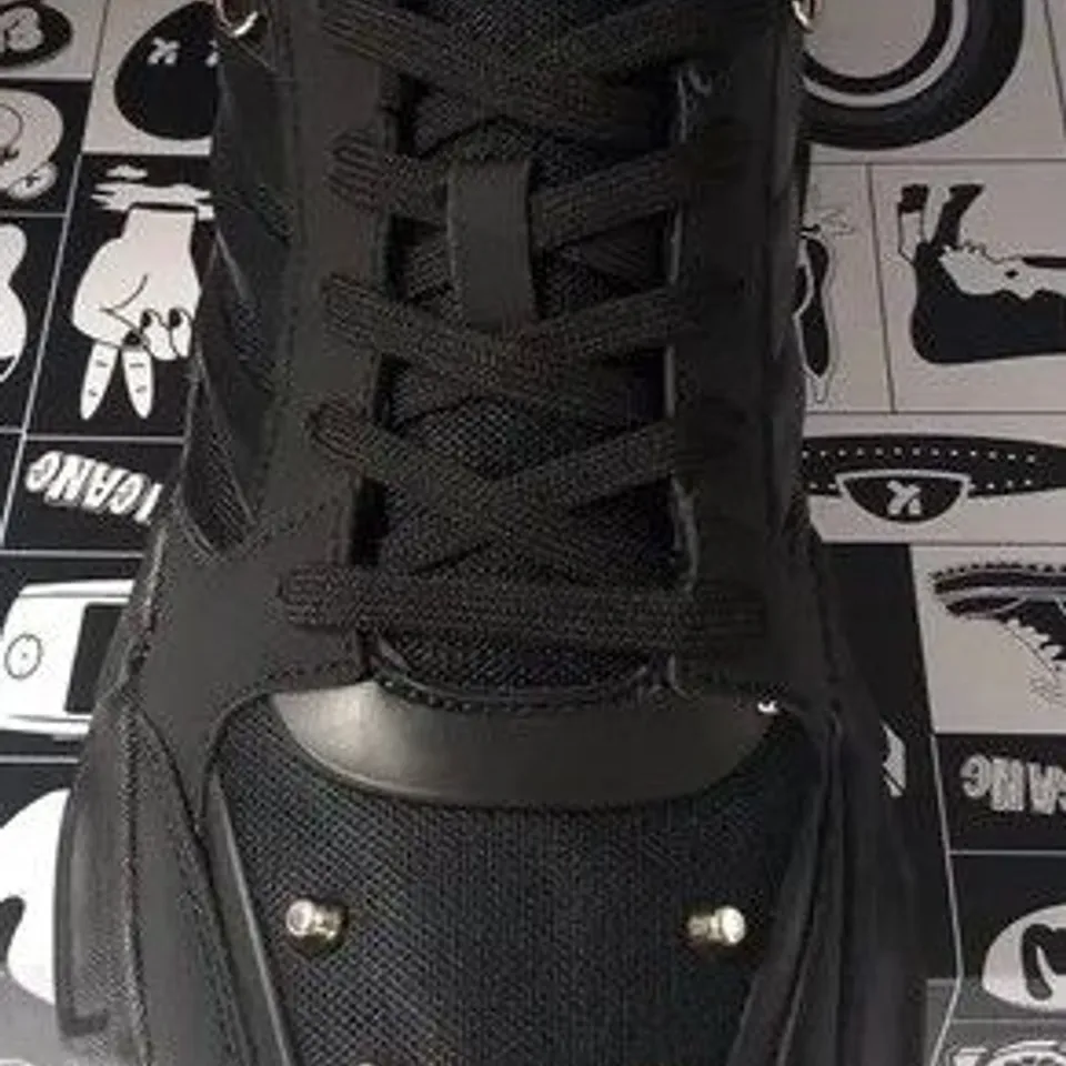 BRAND NEW BOXED PAIR OF KOI DARK MATERIALS MEN'S CHUNKY TRAINERS SIZE 12