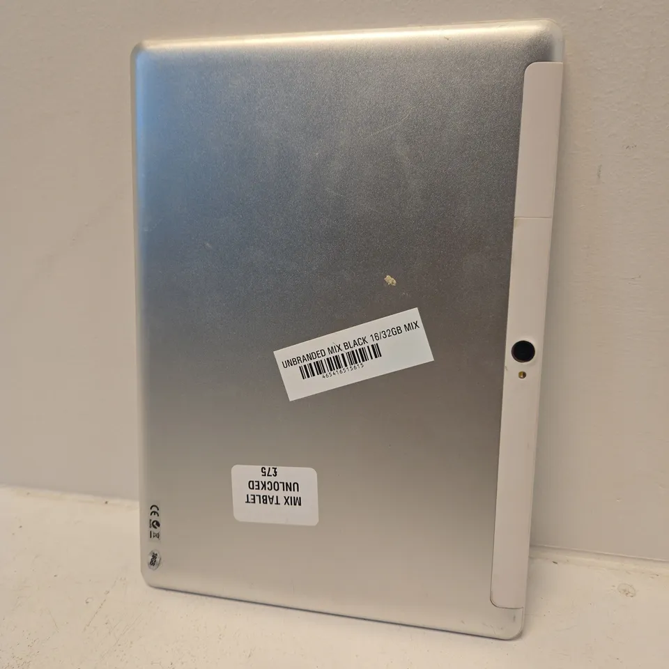 TABLET COMPUTER – UNBRANDED, BLACK, 16/32GB
