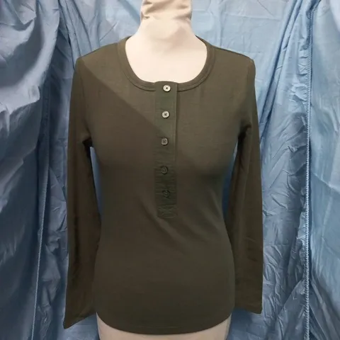 BODEN OLIVE GREEN KNIT TOP β UK8 (US4)