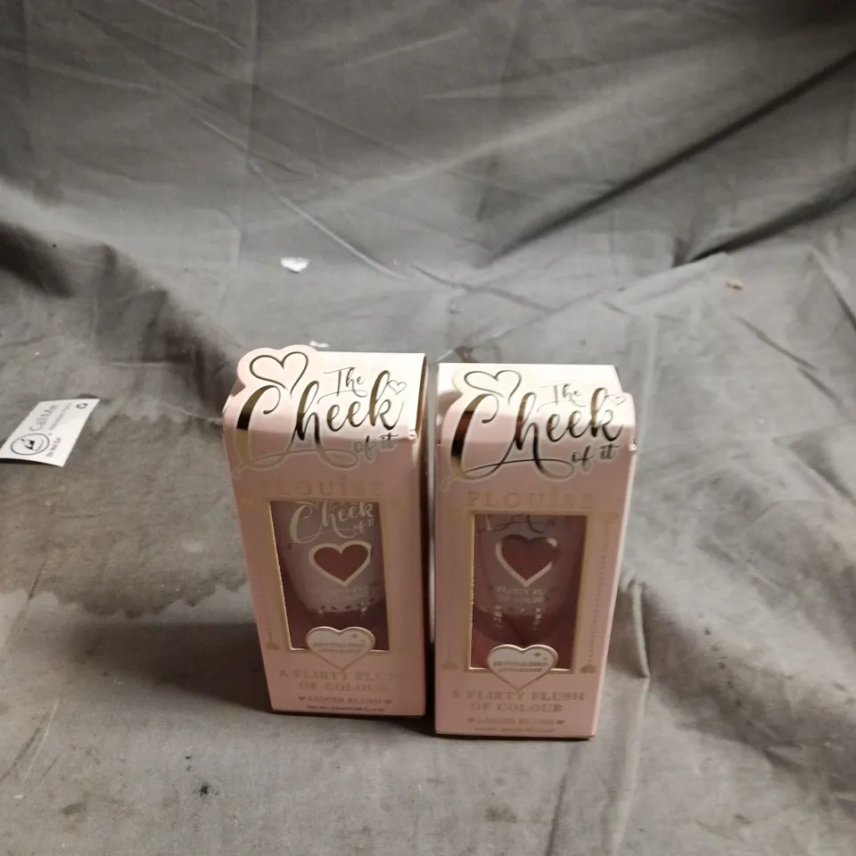 PLOUISE COSMETICS GIFT SET