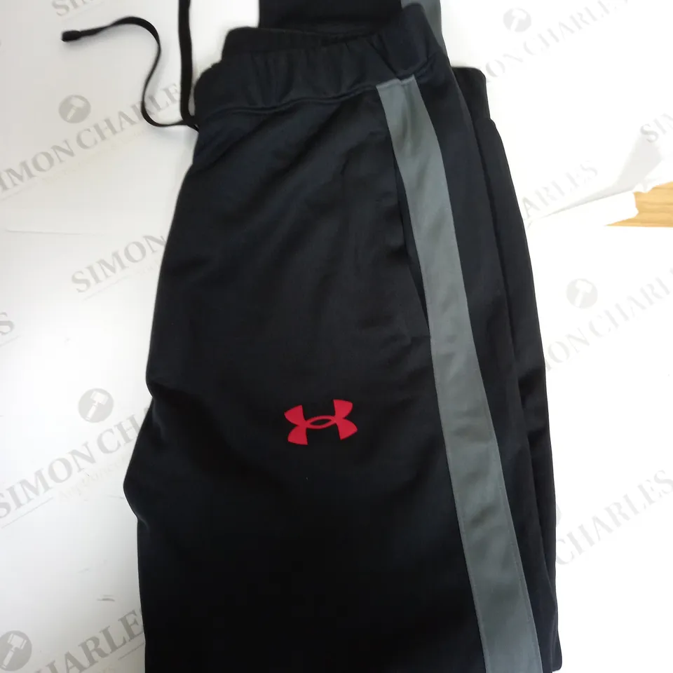 UNDER ARMOUR TRACKSUIT BOTTOMS SIZE L