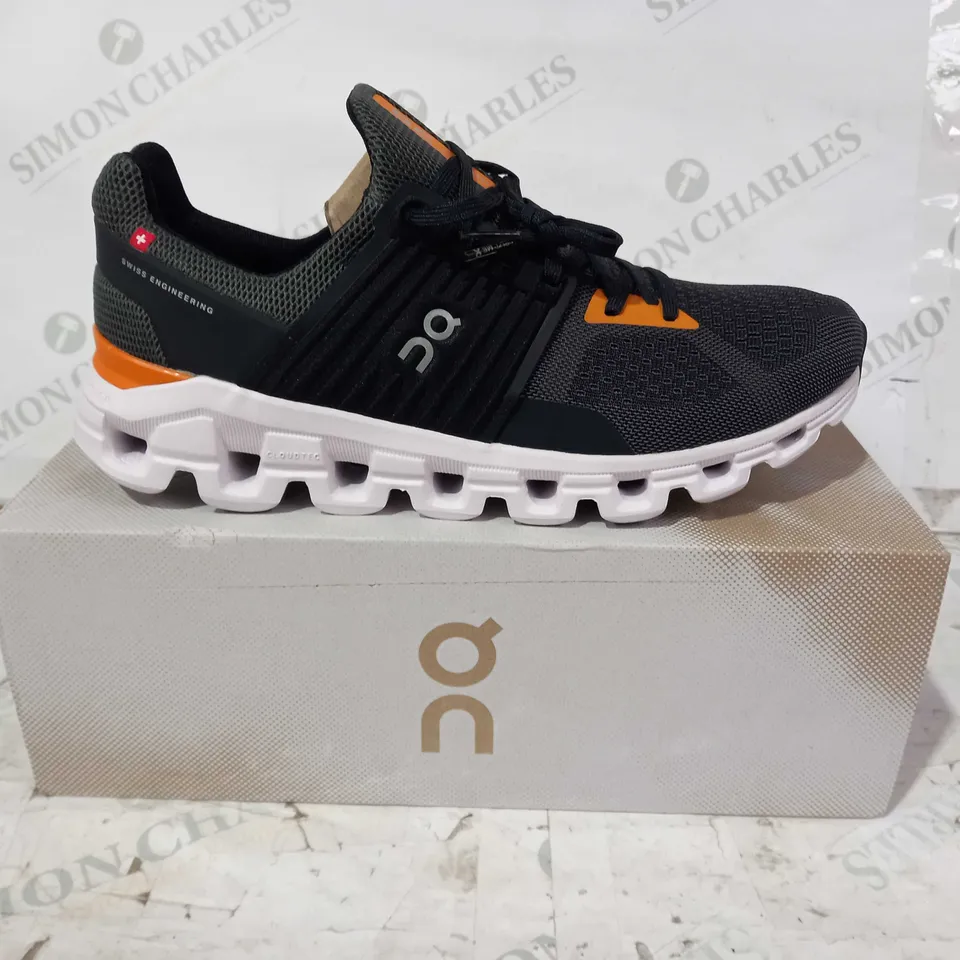BOXED PAIR OF ON CLOUDSWIFT SHOES IN BLACK/ORANGE UK SIZE 8.5