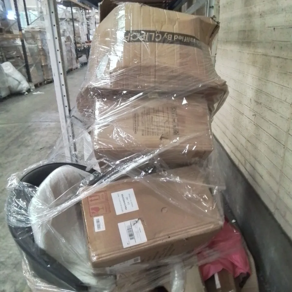PALLET CONTAINING VARIOUS FURNITURE PARTS CHAIR PARTS ETC.
