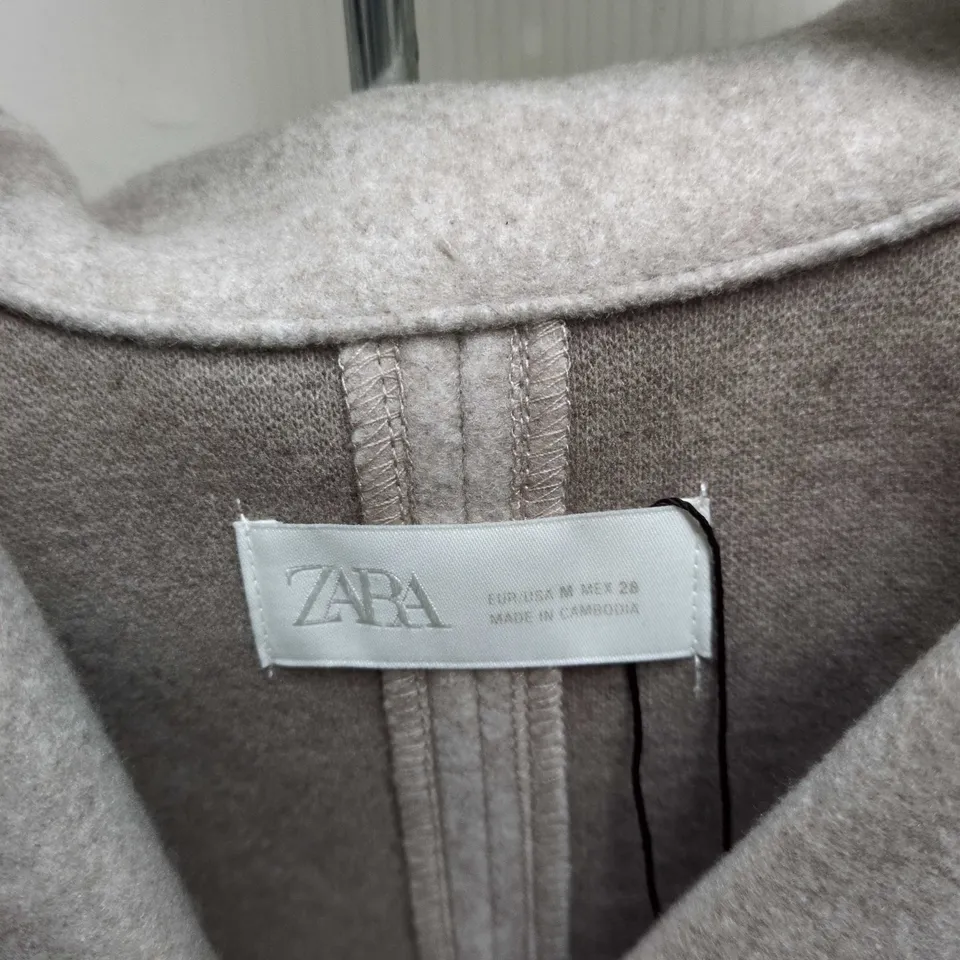 ZARA WOMEN'S BEIGE WOOL-BLEND COAT – SIZE M, MADE IN CAMBODIA
