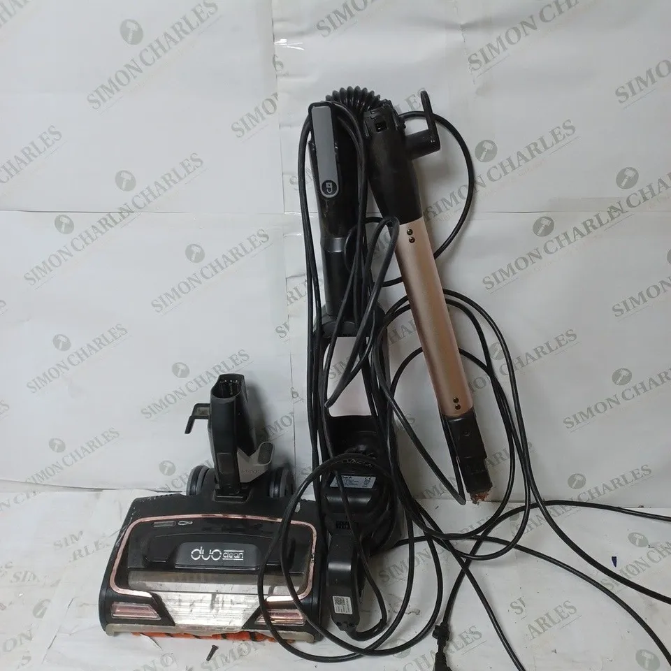 SHARK DUO VACUUM CLEANER (PARTS MISSING)