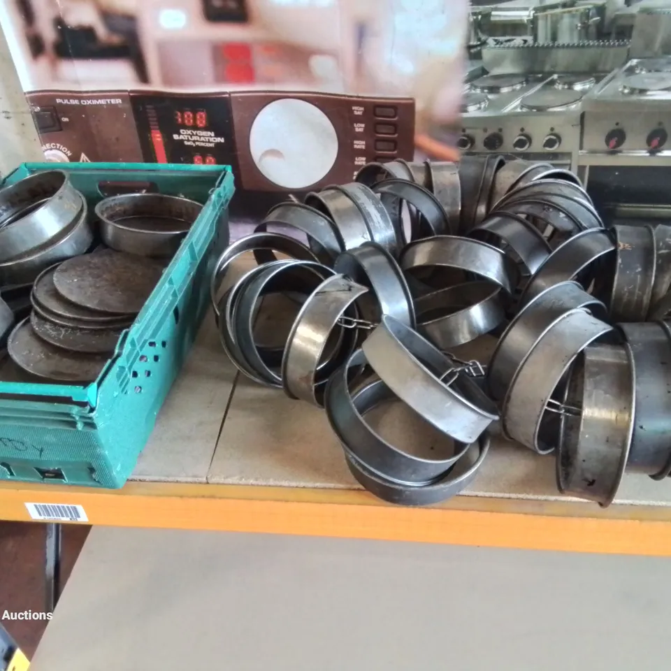 SELECTION OF COMMERCIAL BAKING EQUIPMENT AND UTENSILS, CAKE TINS, POTS AND PANS ETC.