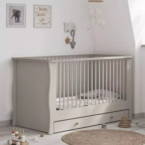 BOXED LITTLE ACORNS CELESTE COT BED - CASHMERE / GREY ASH (2 BOXES)