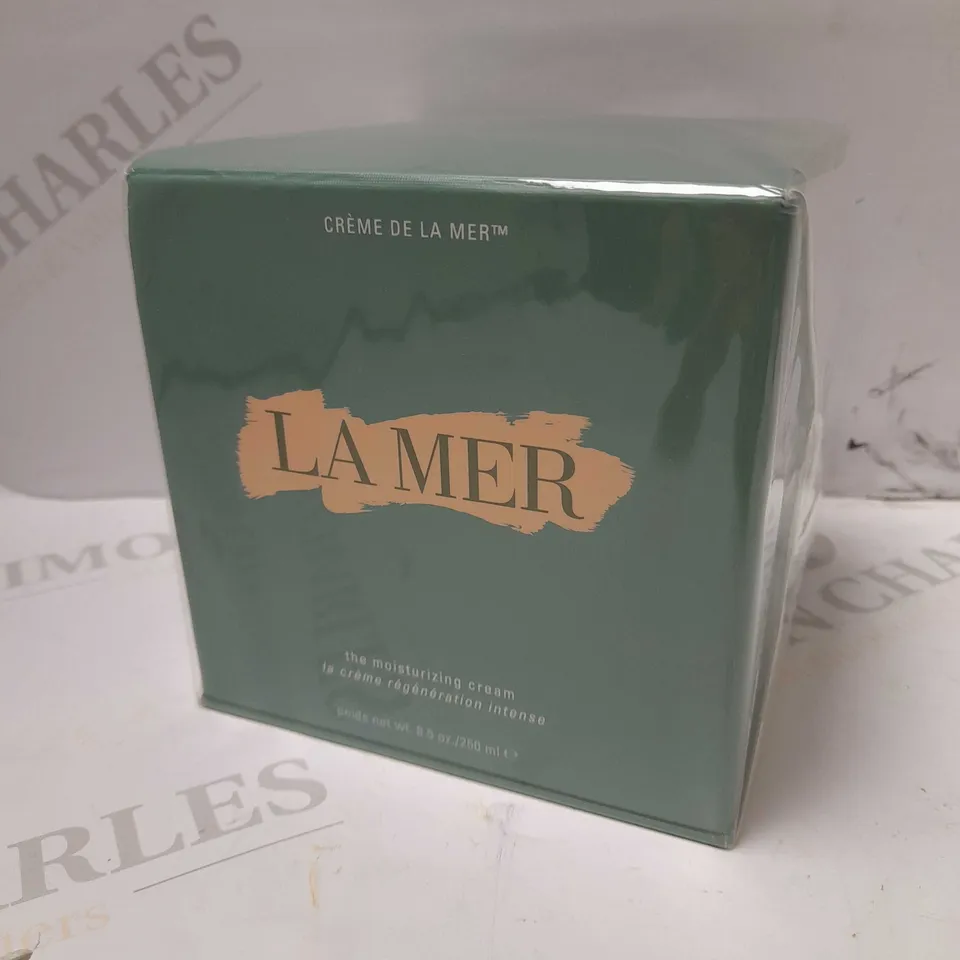 LA MER THE MOISTURISING CREAM 250ML