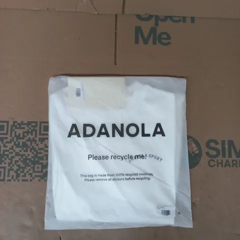 BAGGED ADANOLA SPORT SHORT SLEEVE OVERSIZED T-SHIRT IN WHITE/COFFEE BEAN SIZE 3XL