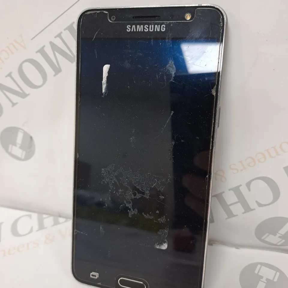 SAMSUNG GALAXY J5