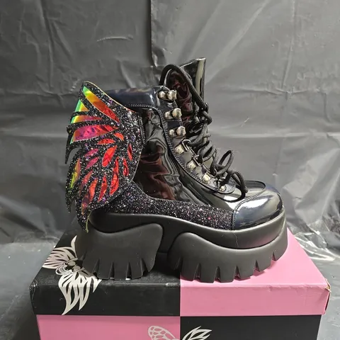 BOXED PAIR OF KOI EVIL FAIRY QUEEN BOOTS - UK SIZE 3