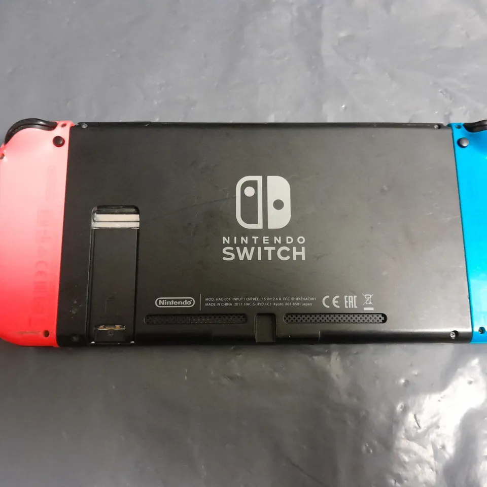 NINTENDO SWITCH GAMING CONSOLE