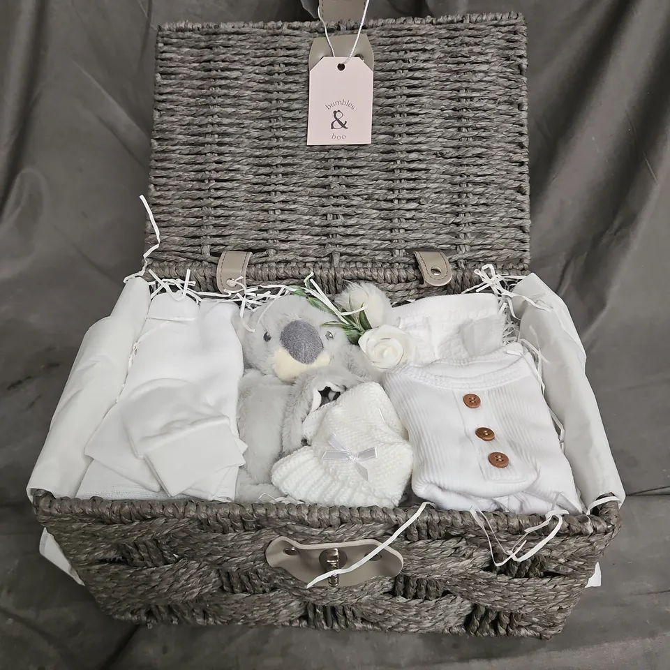 BUMBLES & BOO BABY GIFT BASKET 