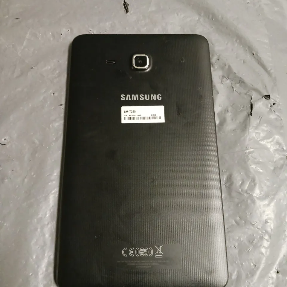 SAMSUNG GALAXY TAB SM-T820