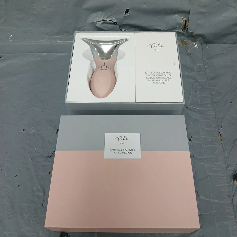 BOXED TILI PRO ANTI-AGEING HOT & COLD DEVICE IN PINK