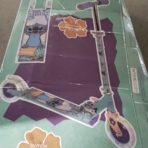 BOXED STITCH LIGHT UP FOLDING SCOOTER