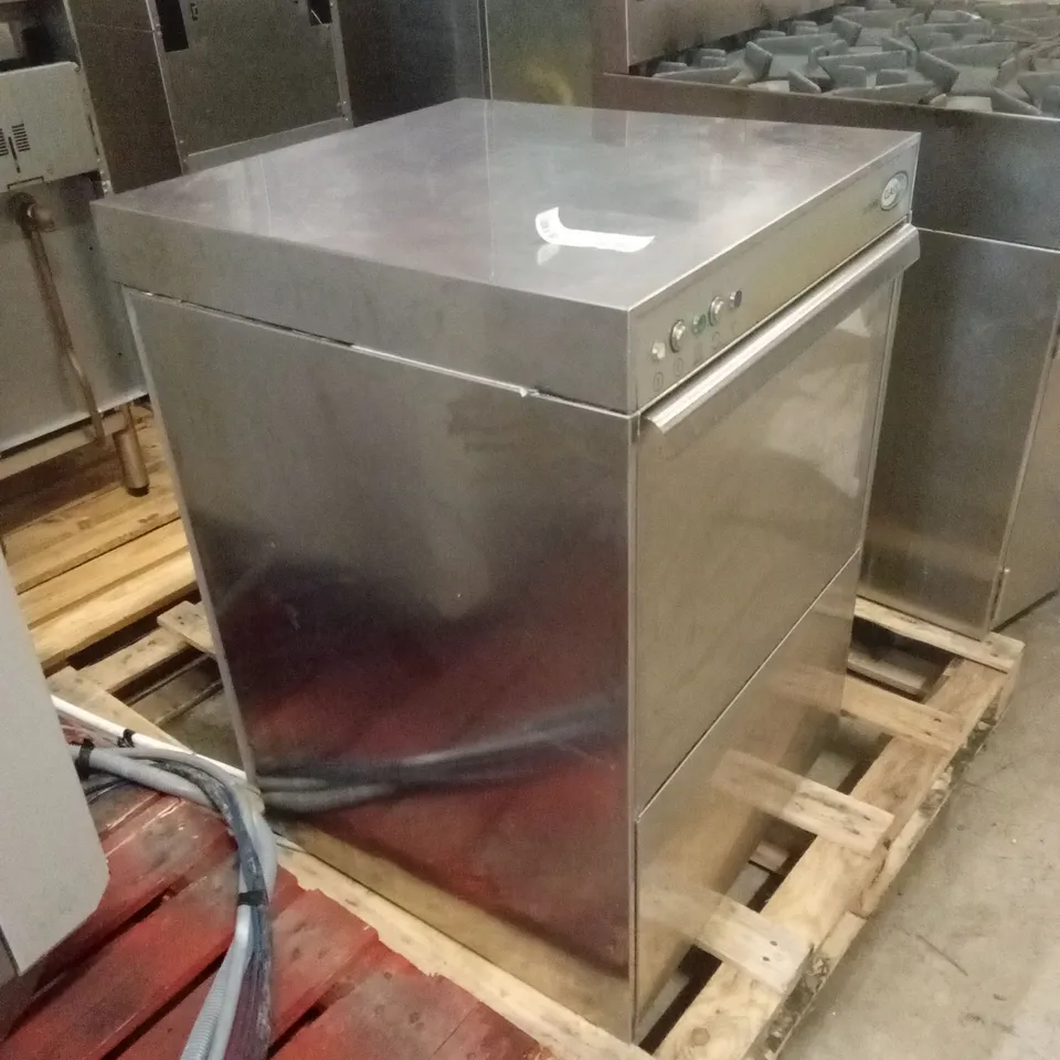 CLASSEQ DUO750 CABINET DISHWASHER