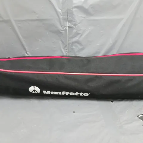 MAN FROTTO ELITEHOOD