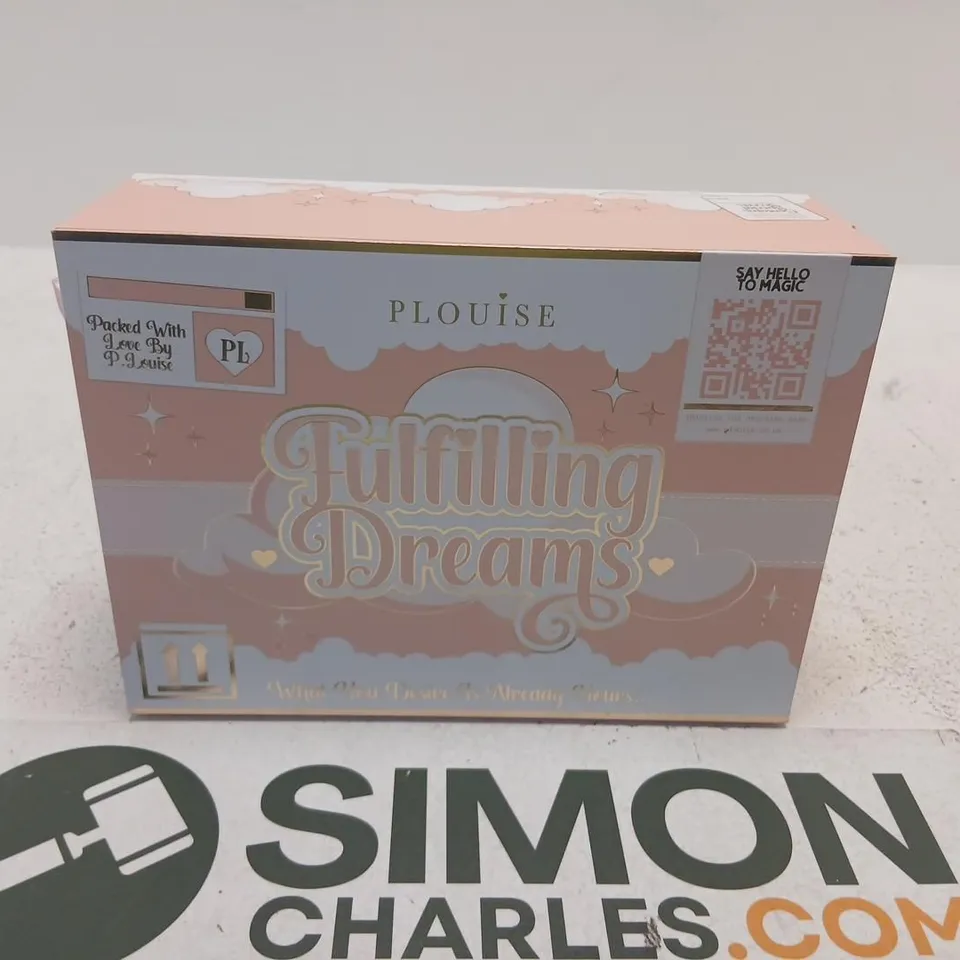 P LOUISE FILLING DREAMS BOXED MAKEUP SET (WHAT YOU DESERVE IS MINIMUM) – PINK BOX