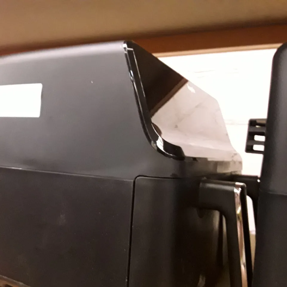 UNBOXED KEPLIN AIR FRYER WITH DUAL COOKING ZONES BLACK COLOUR