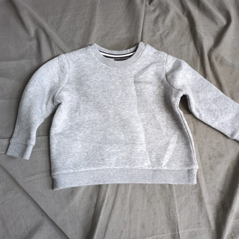 BOX OF APPROXIMATELY 20 ASSORTED CHILDREN'S CLOTHING TO INCLUDE: 18-24 MONTHS FIRETRAP JUMPER